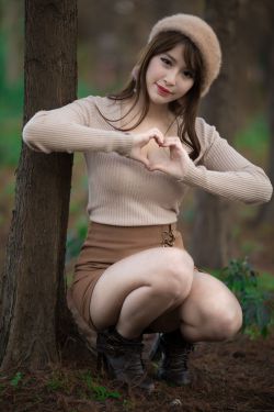 捆绑道具调教双性人